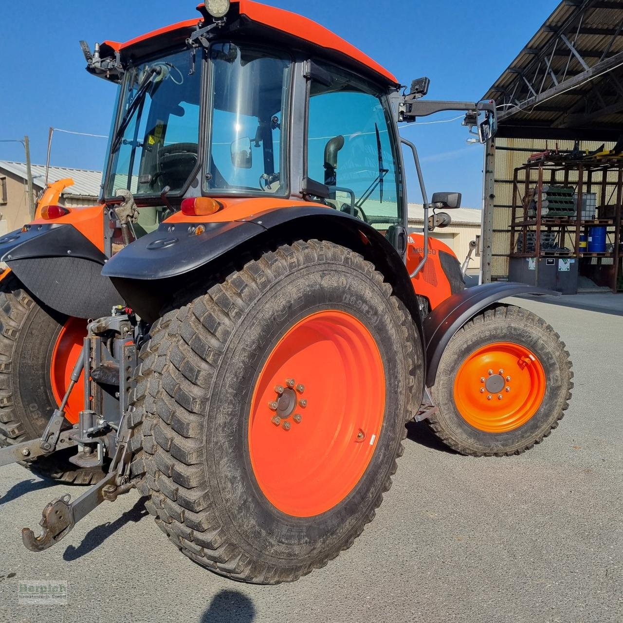 Traktor des Typs Kubota M8560, Gebrauchtmaschine in Drebach (Bild 4)