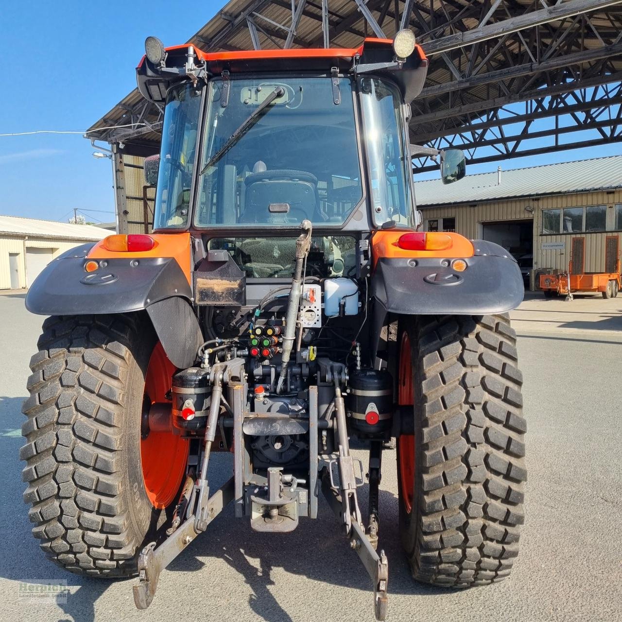 Traktor des Typs Kubota M8560, Gebrauchtmaschine in Drebach (Bild 5)