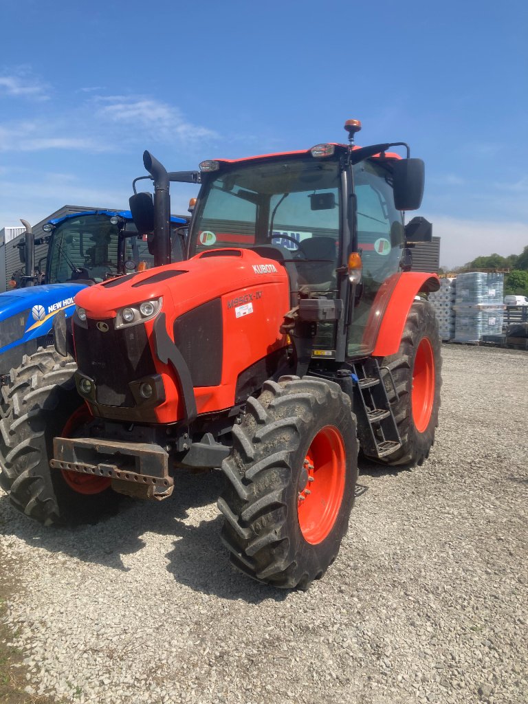 Traktor van het type Kubota M95 GX, Gebrauchtmaschine in CORMENON (Foto 2)