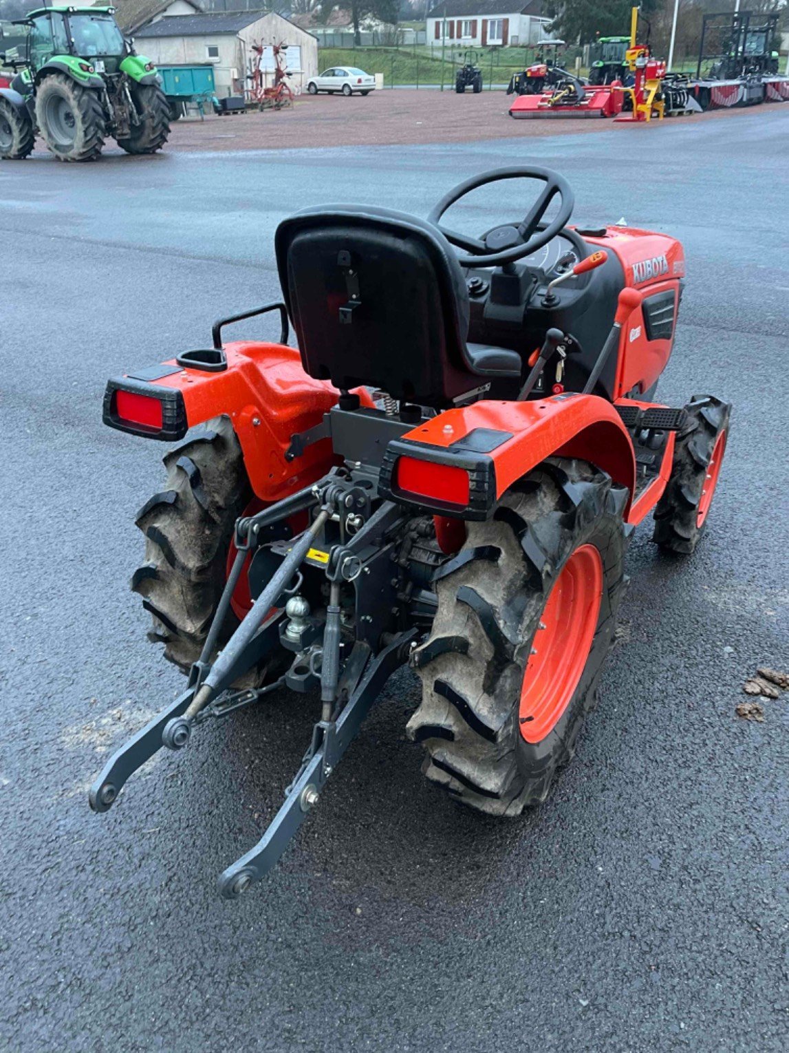 Traktor van het type Kubota Micro tracteur B1121D Kubota, Gebrauchtmaschine in LA SOUTERRAINE (Foto 3)