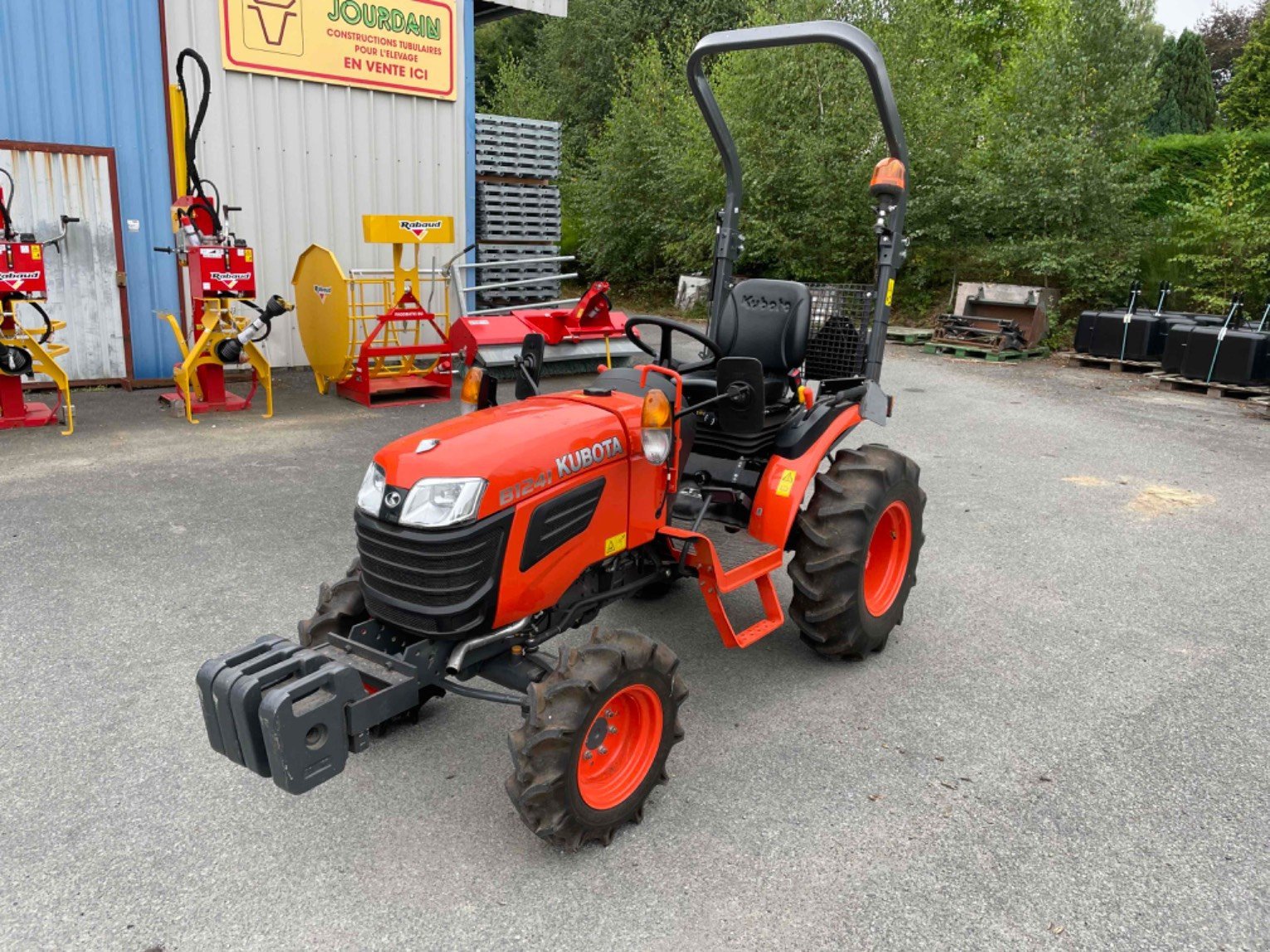 Traktor Türe ait Kubota Micro tracteur B1241 Kubota, Gebrauchtmaschine içinde LA SOUTERRAINE (resim 3)