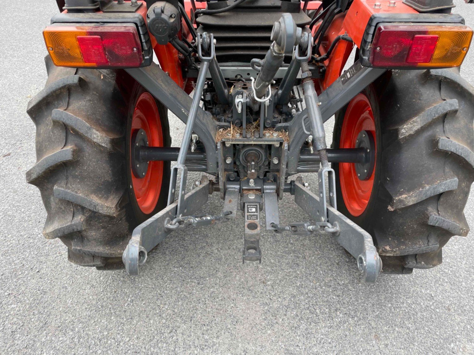 Traktor Türe ait Kubota Micro tracteur B1241 Kubota, Gebrauchtmaschine içinde LA SOUTERRAINE (resim 9)