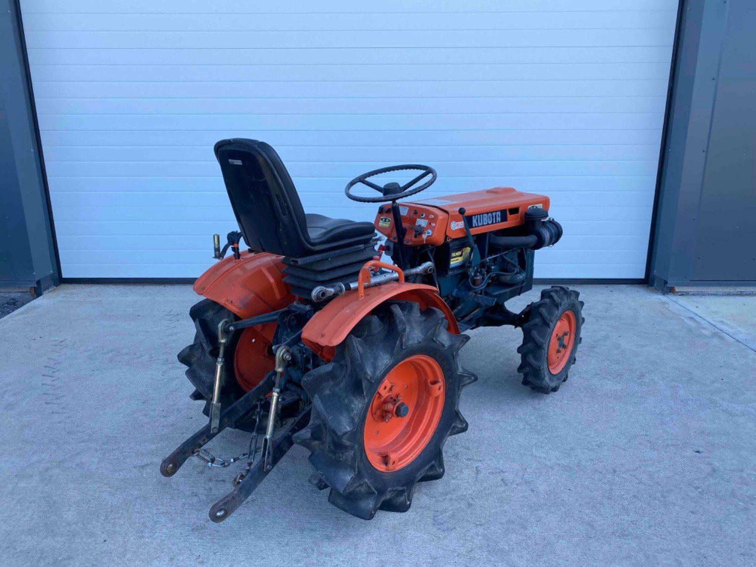 Traktor Türe ait Kubota Micro tracteur B7001 Kubota, Gebrauchtmaschine içinde LA SOUTERRAINE (resim 7)