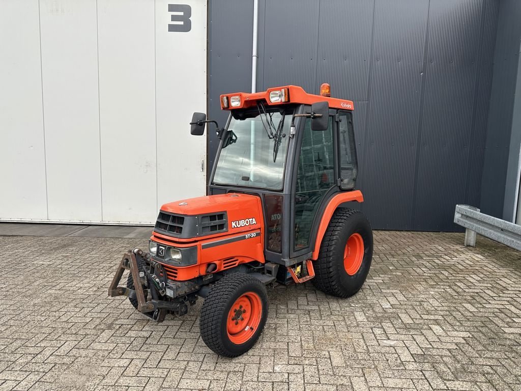 Traktor типа Kubota ST-30, Gebrauchtmaschine в MARIENHEEM (Фотография 3)