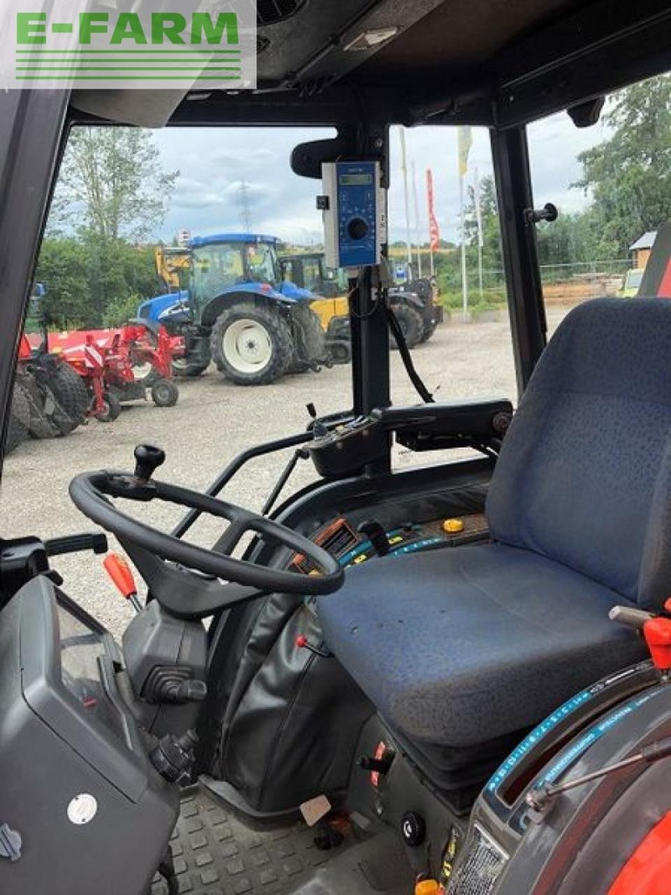 Traktor typu Kubota stv 32, Gebrauchtmaschine v LYSSACH (Obrázek 4)