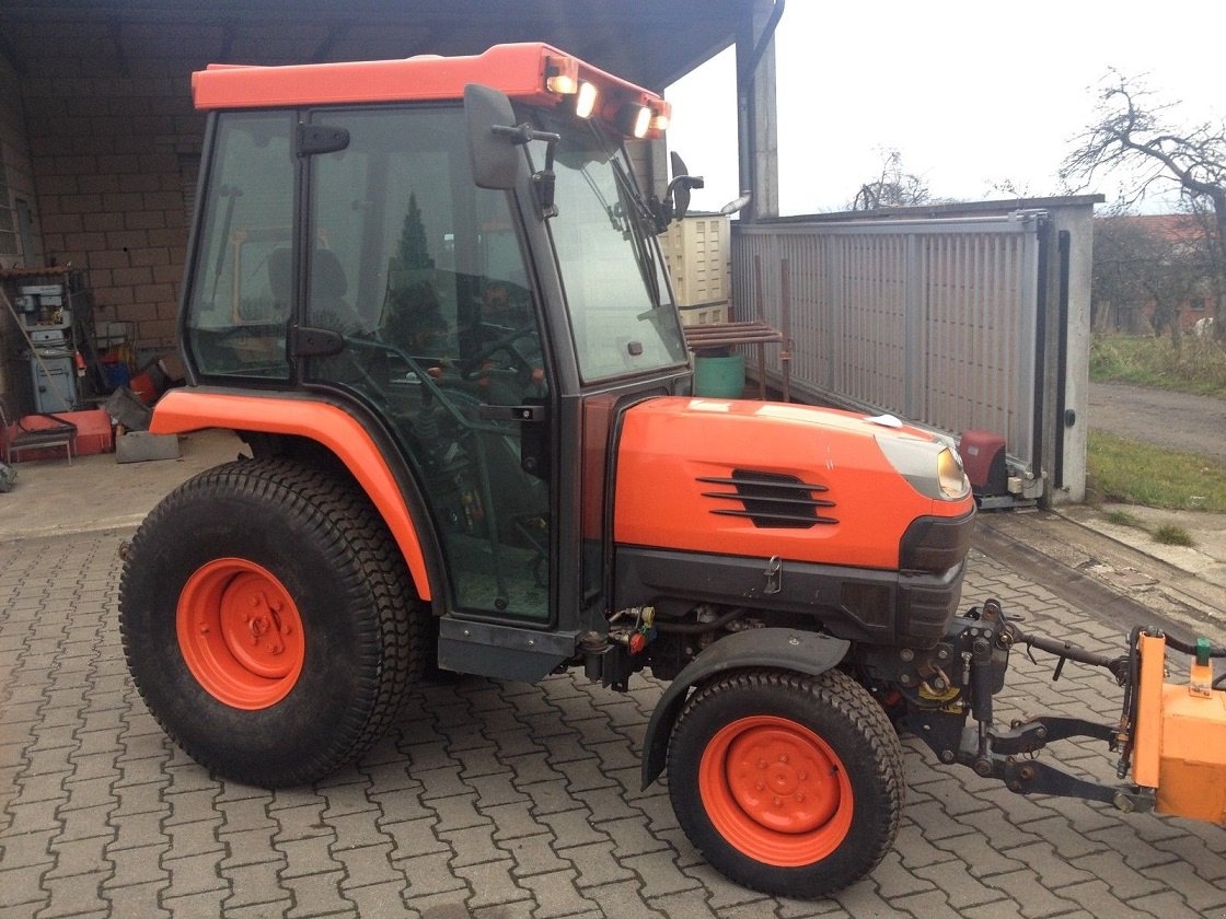 Traktor от тип Kubota STV 36, Gebrauchtmaschine в Copenhagen (Снимка 3)