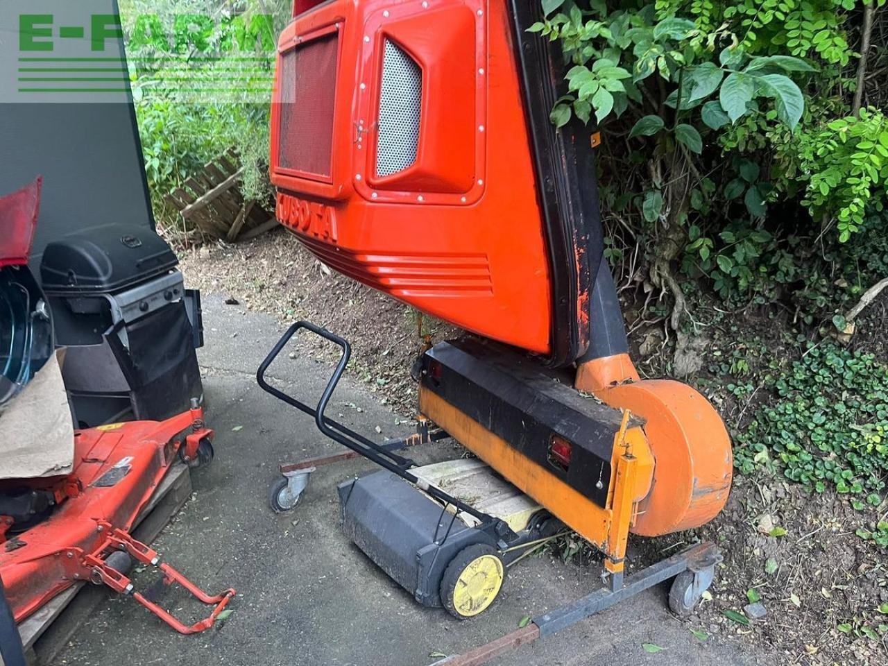 Traktor des Typs Kubota stv 40, Gebrauchtmaschine in NIEDERWÖLZ (Bild 3)