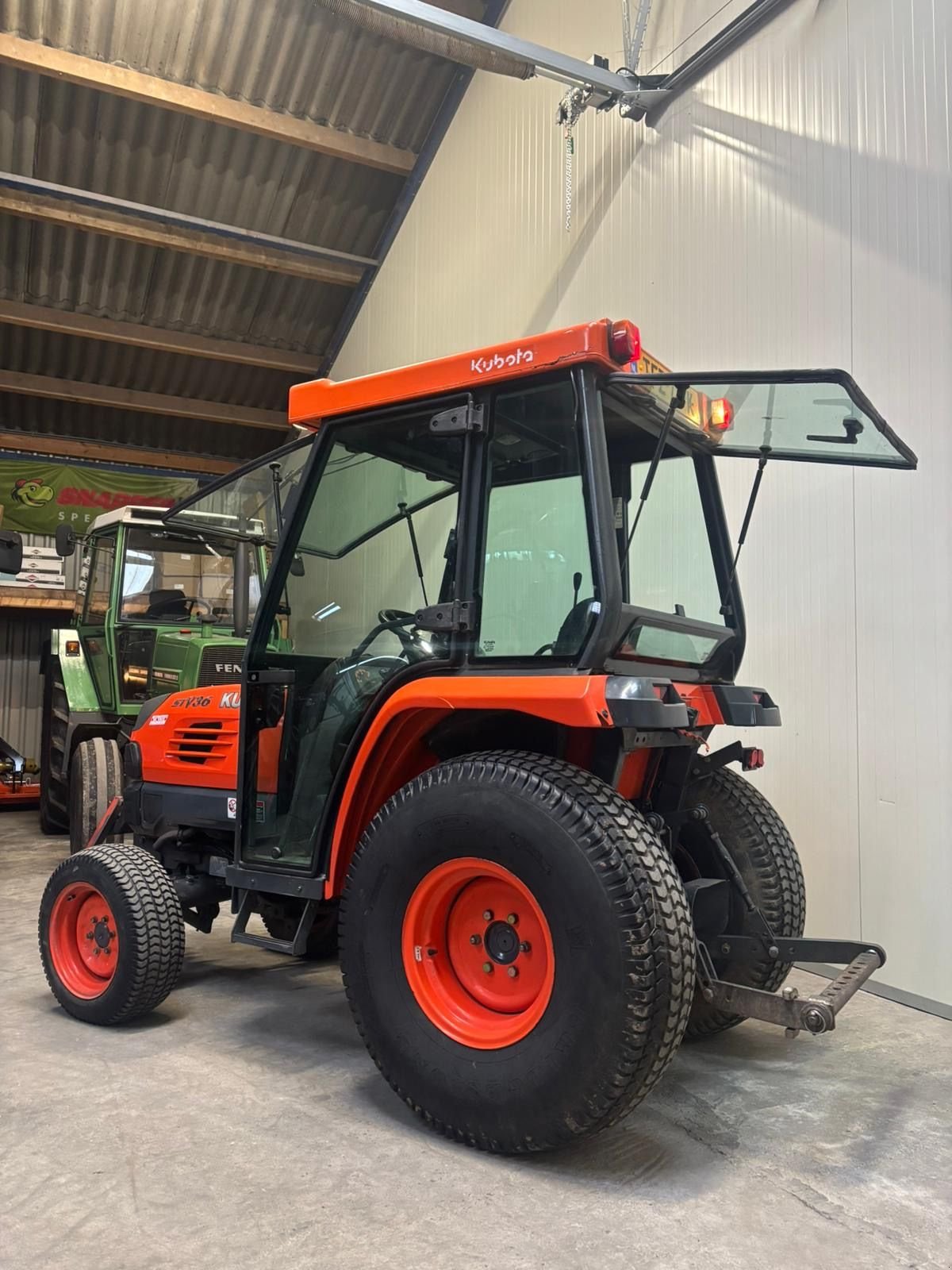 Traktor typu Kubota Stv36, Gebrauchtmaschine v Wadenoijen (Obrázek 3)