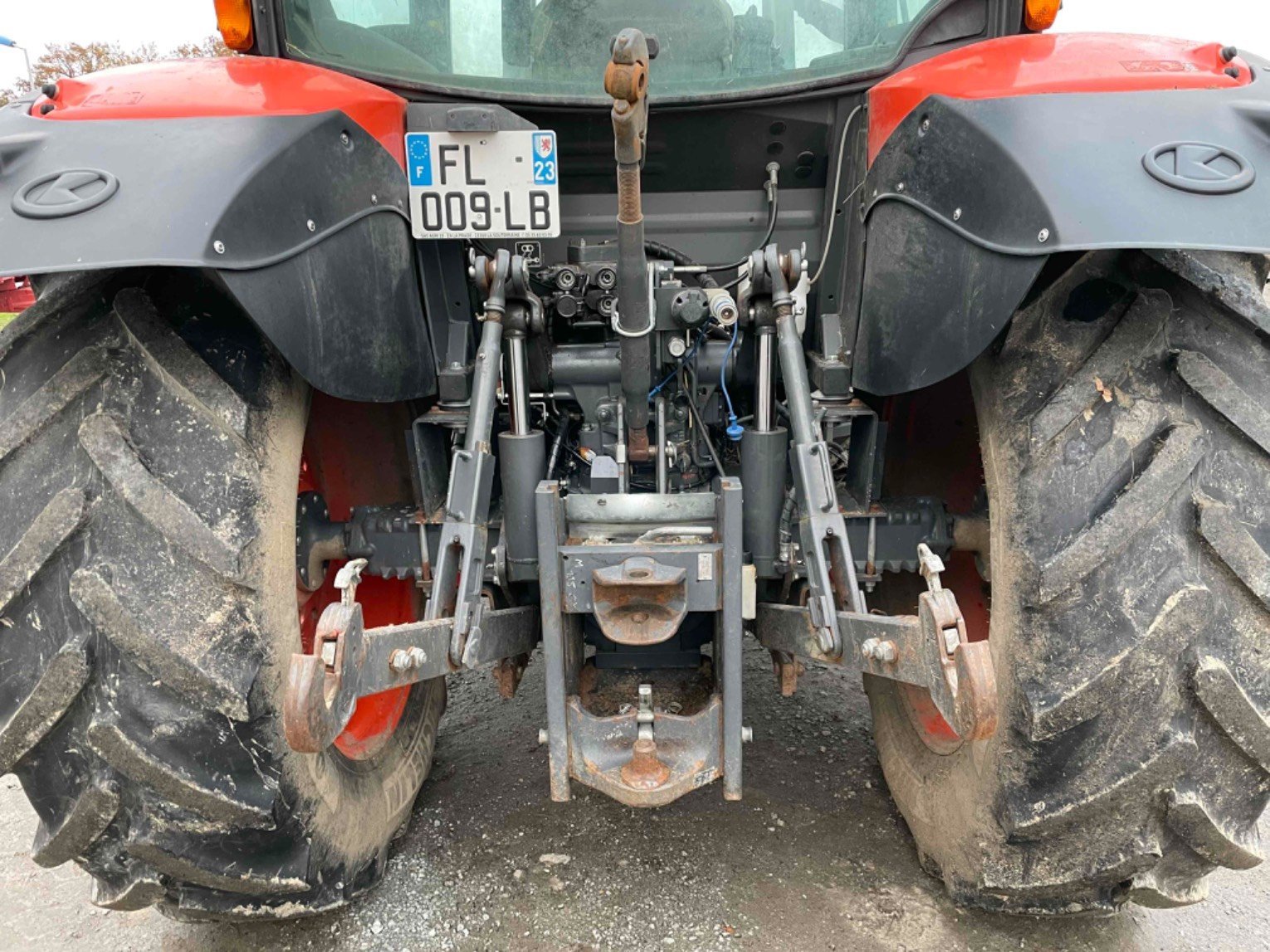 Traktor of the type Kubota Tracteur agricole M105GXS-III Kubota, Gebrauchtmaschine in LA SOUTERRAINE (Picture 4)