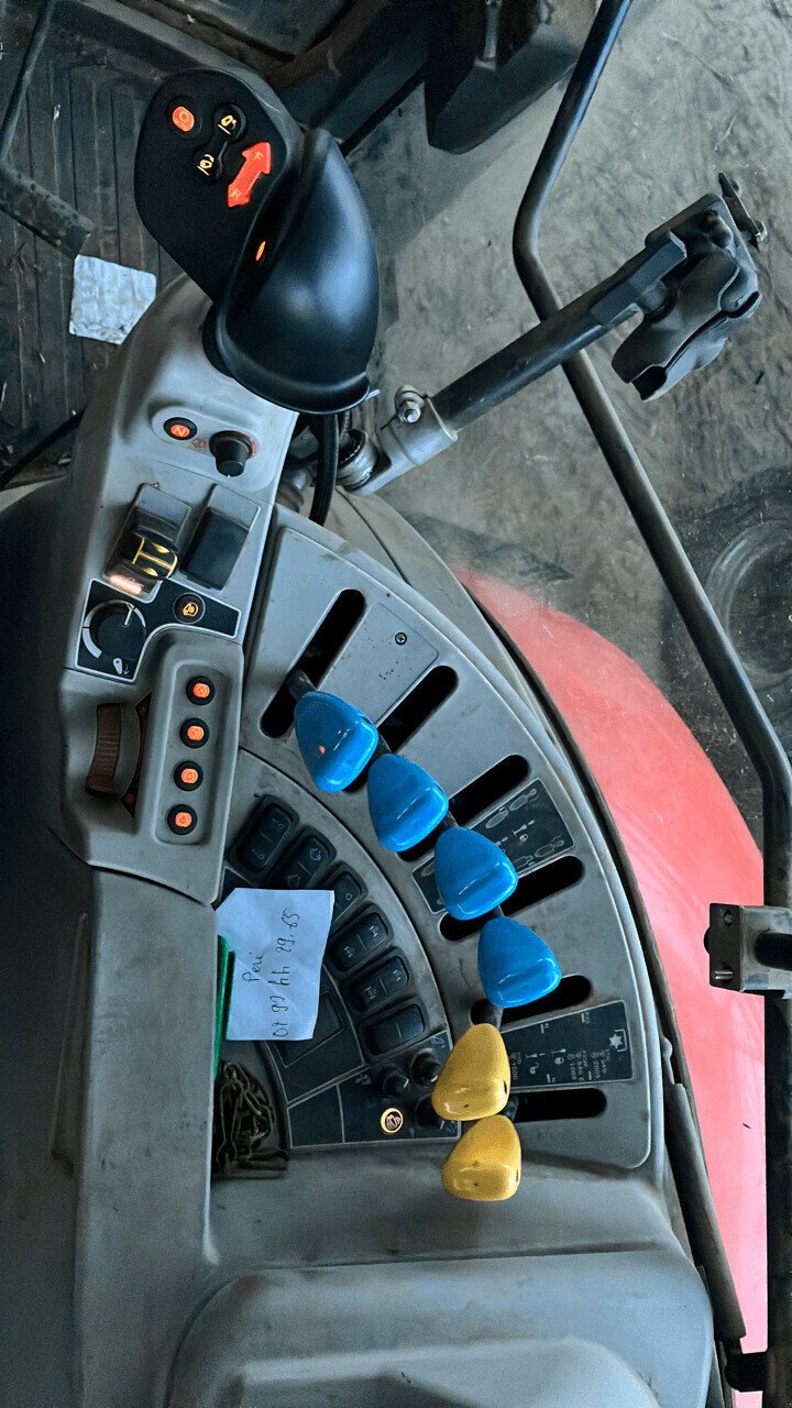 Traktor del tipo Kubota TRACTEUR KUBOTA M7151, Gebrauchtmaschine en PONTIVY (Imagen 5)