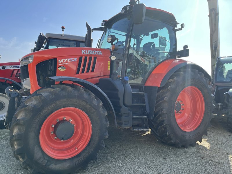 Traktor типа Kubota TRACTEUR M7152, Gebrauchtmaschine в PONTIVY (Фотография 1)