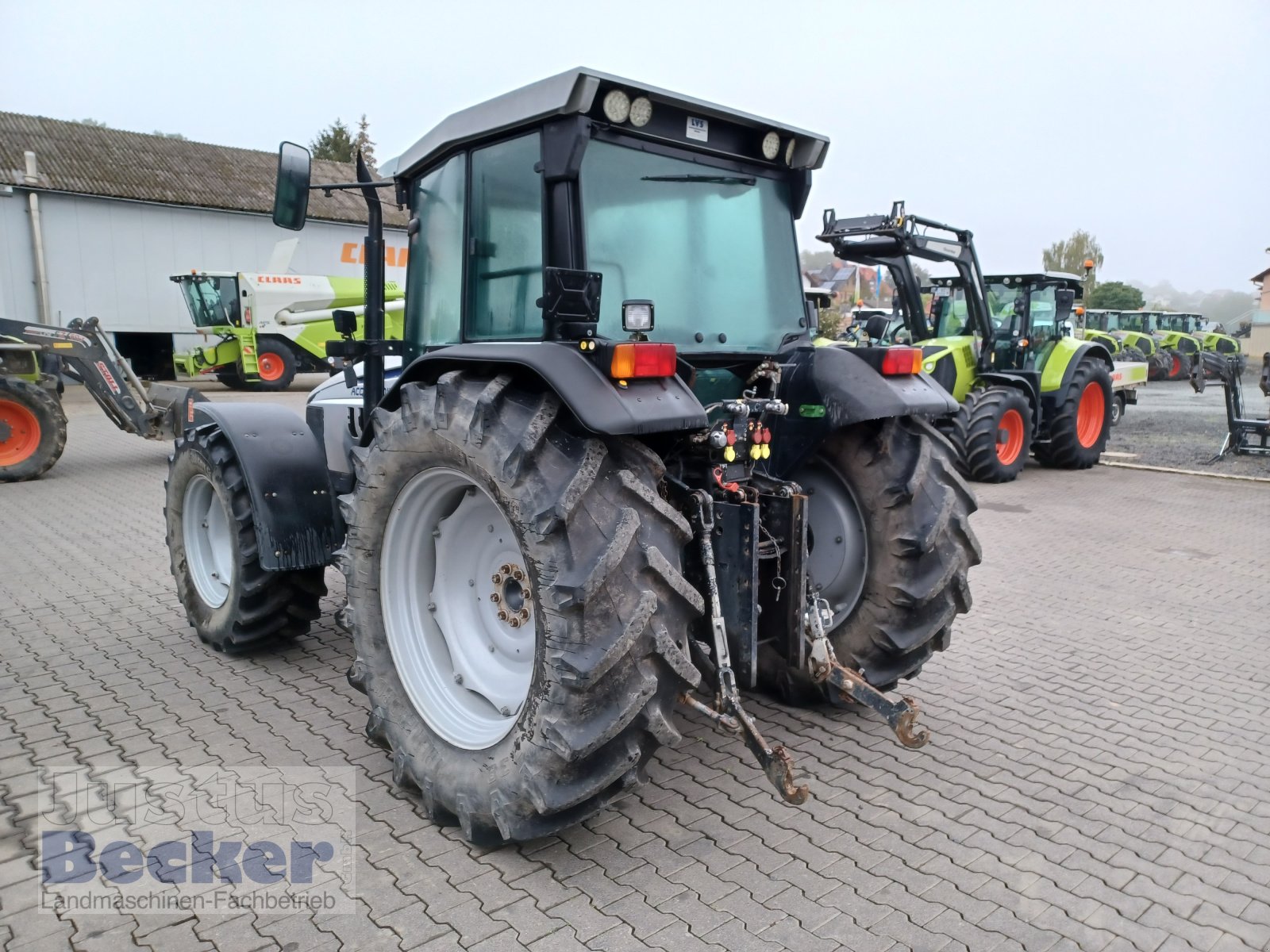 Traktor des Typs Lamborghini 1060, Gebrauchtmaschine in Weimar-Niederwalgern (Bild 12)