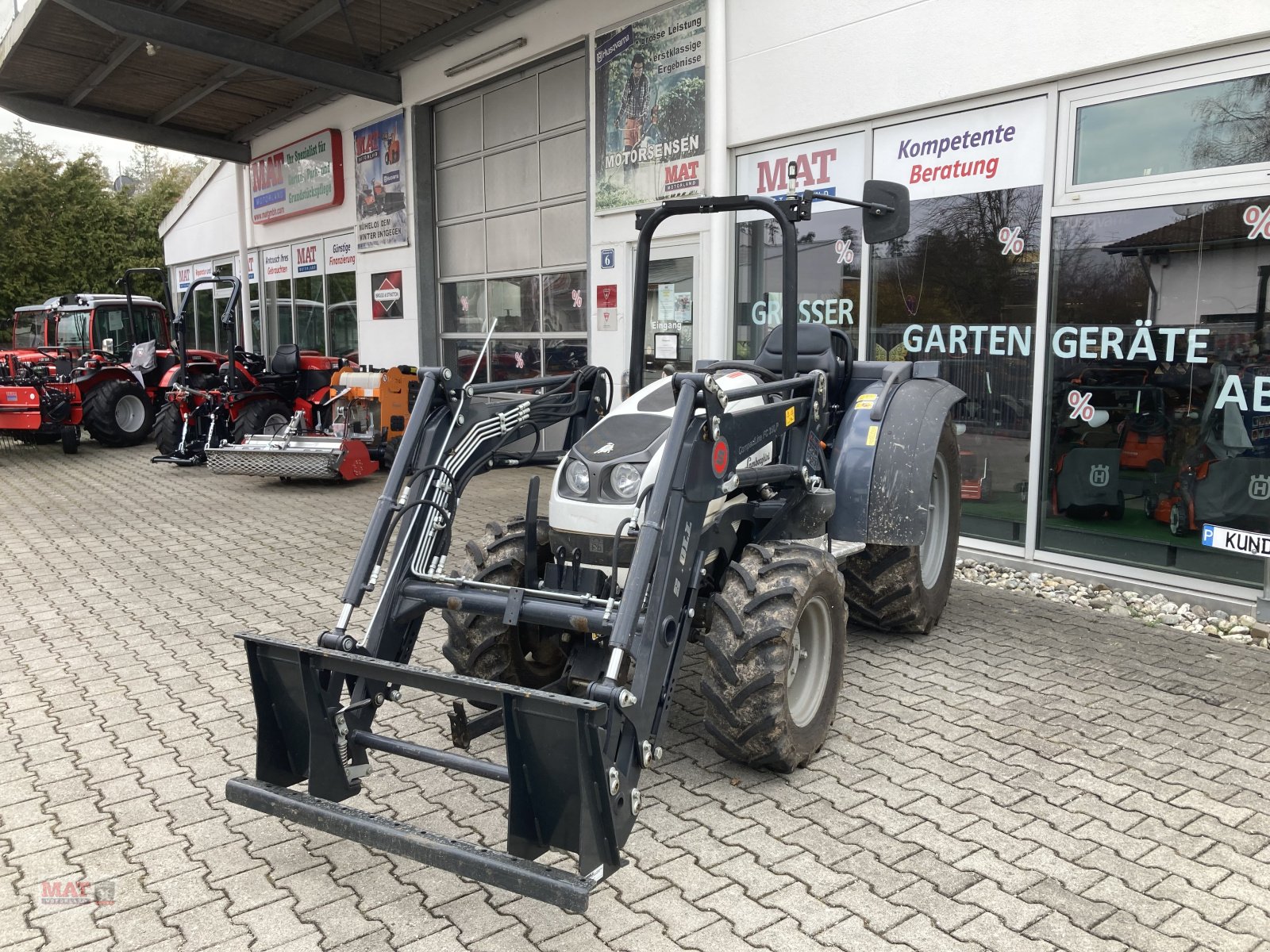 Traktor typu Lamborghini EGO 55, Gebrauchtmaschine w Waldkraiburg (Zdjęcie 2)