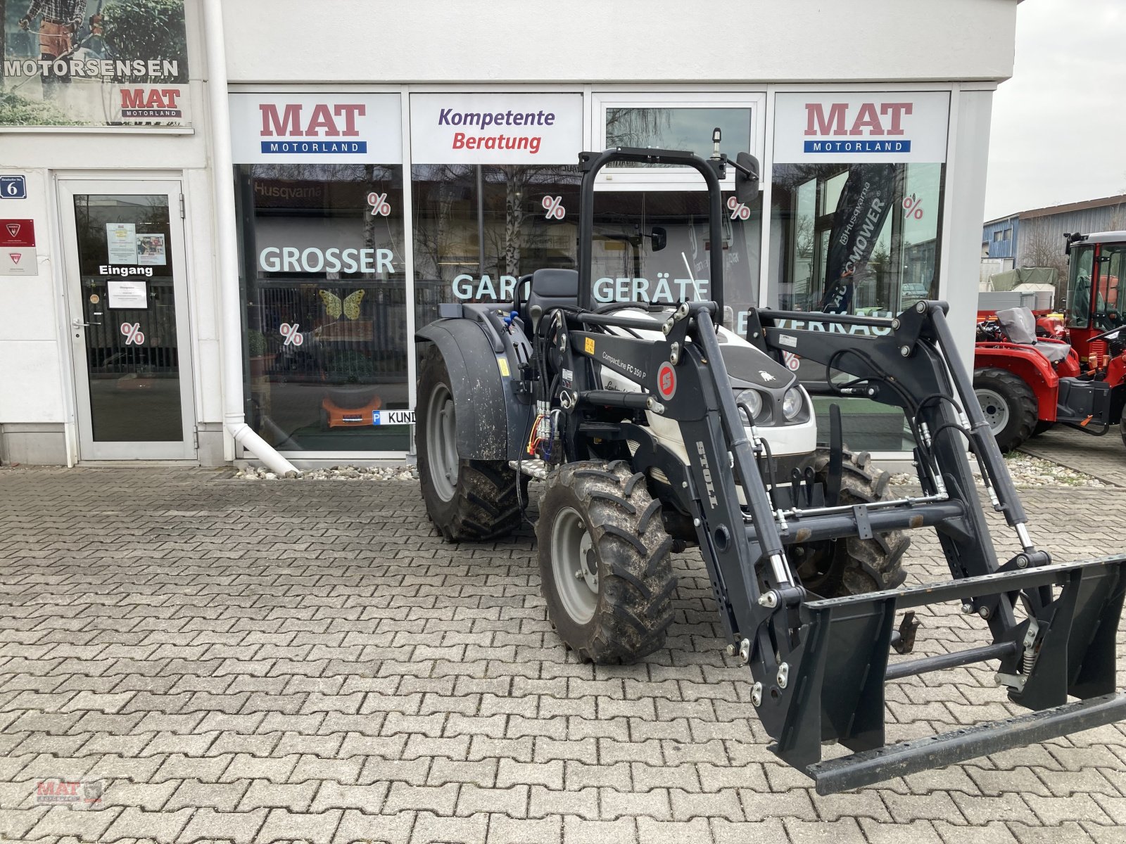 Traktor des Typs Lamborghini EGO 55, Neumaschine in Waldkraiburg (Bild 1)