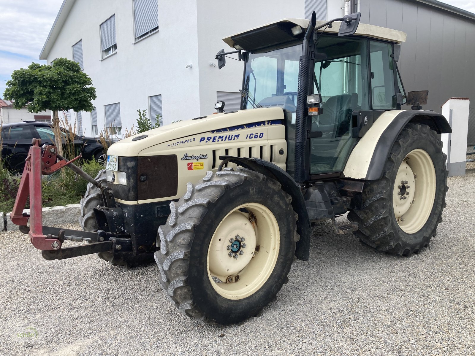 Traktor of the type Lamborghini Premium 1060 mit FH und Frontzapfwelle aus erster Hand, Gebrauchtmaschine in Burgrieden (Picture 1)