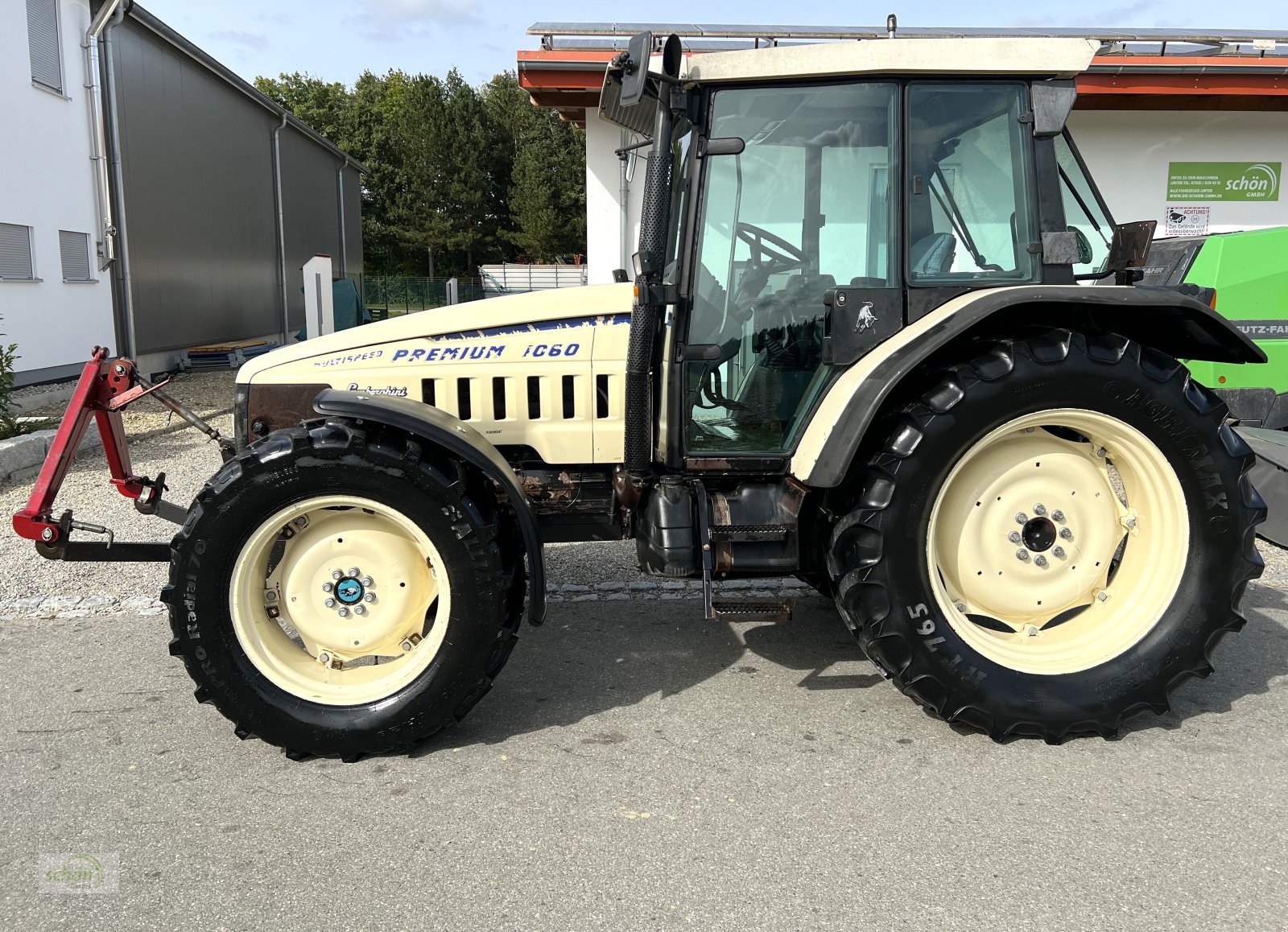 Traktor of the type Lamborghini Premium 1060 mit FH und Frontzapfwelle aus erster Hand, Gebrauchtmaschine in Burgrieden (Picture 2)