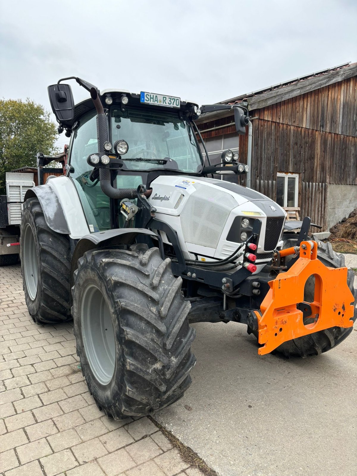 Traktor typu Lamborghini R 6.120, Gebrauchtmaschine v Donaueschingen (Obrázek 1)