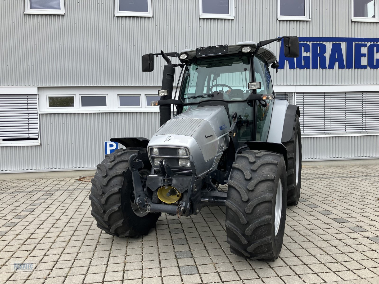 Traktor of the type Lamborghini R 6.125 DCR, Gebrauchtmaschine in Salching bei Straubing (Picture 2)