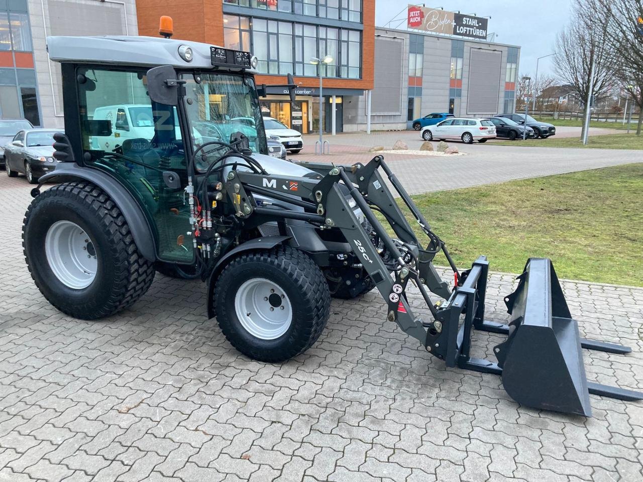 Traktor des Typs Lamborghini R1.55, Gebrauchtmaschine in Stuhr (Bild 3)