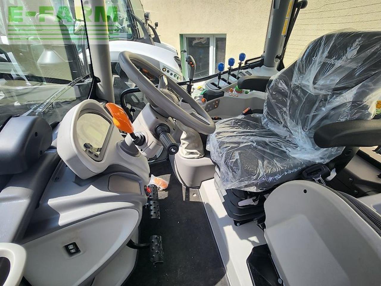 Traktor van het type Lamborghini spark 125, Gebrauchtmaschine in ZWÖNITZ OT HORMERSDORF (Foto 5)