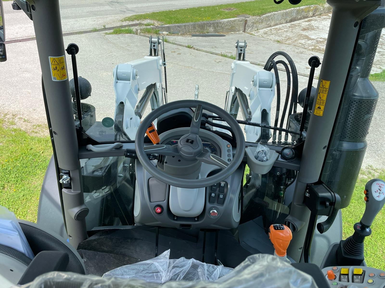 Traktor of the type Lamborghini Strike 95, Neumaschine in St. Marienkirchen an der Polsenz (Picture 2)