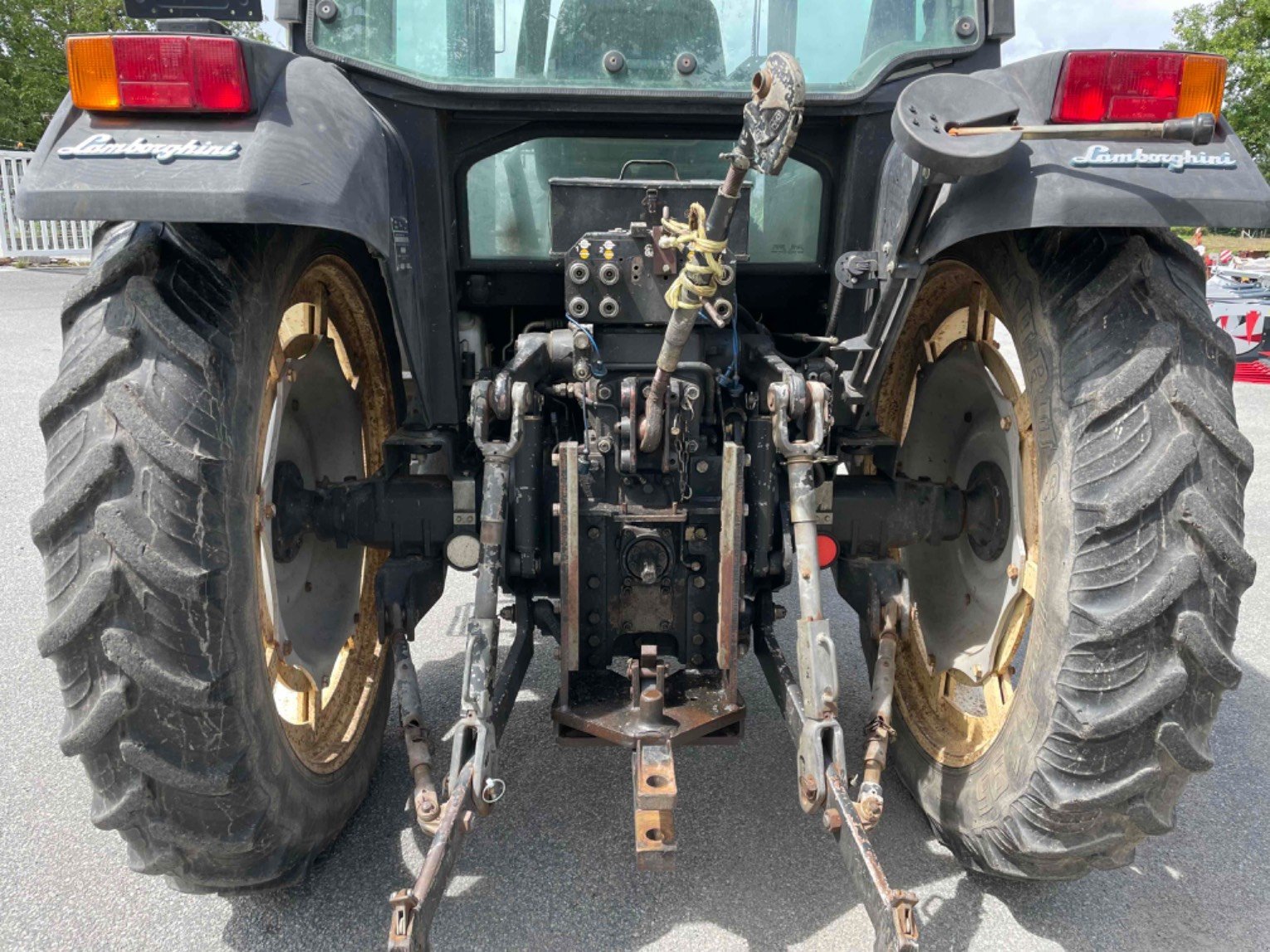 Traktor Türe ait Lamborghini Tracteur agricole Premium 1060 Lamborghini, Gebrauchtmaschine içinde LA SOUTERRAINE (resim 9)