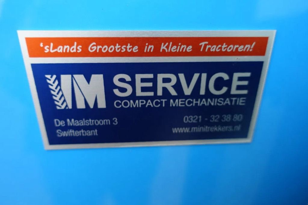 Traktor des Typs Landini 2-045 4wd / 00259 Draaiuren / Fabriekscabine, Gebrauchtmaschine in Swifterband (Bild 11)