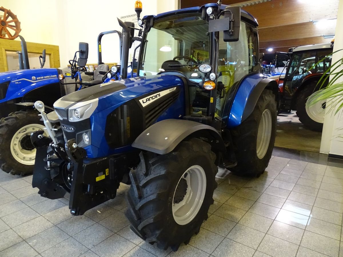 Traktor del tipo Landini 5-085, Neumaschine en Burgkirchen (Imagen 1)