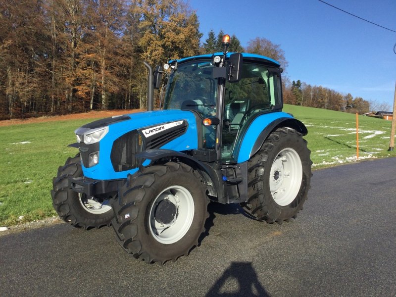 Traktor van het type Landini 5-100, Neumaschine in Fürsteneck