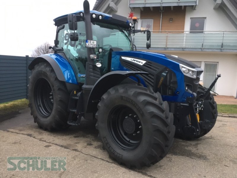 Traktor of the type Landini 7-180 VT, Neumaschine in St. Märgen (Picture 1)