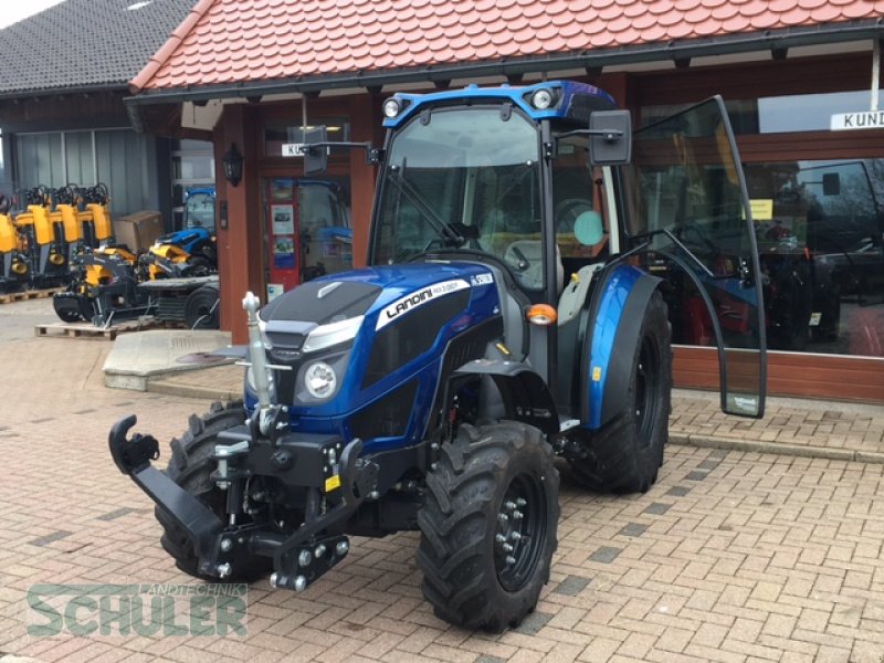 Traktor des Typs Landini Rex3-080, Neumaschine in St. Märgen (Bild 4)