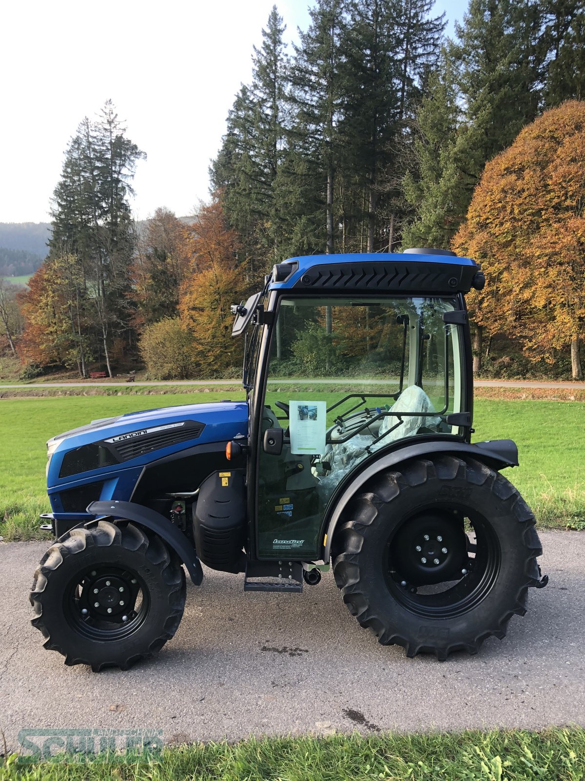 Traktor of the type Landini Serie 2-055, Neumaschine in St. Märgen (Picture 5)