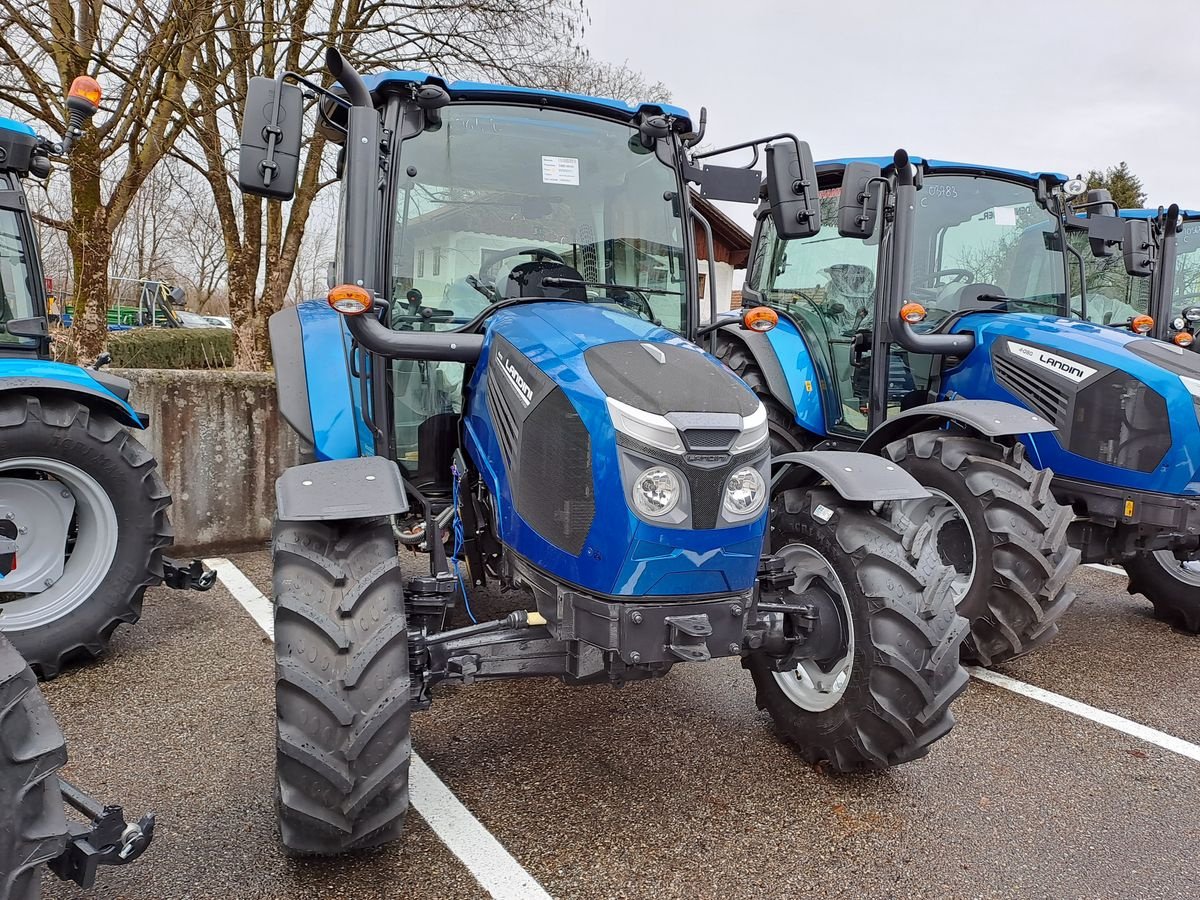 Traktor of the type Landini Serie 4-070, Neumaschine in Burgkirchen (Picture 2)