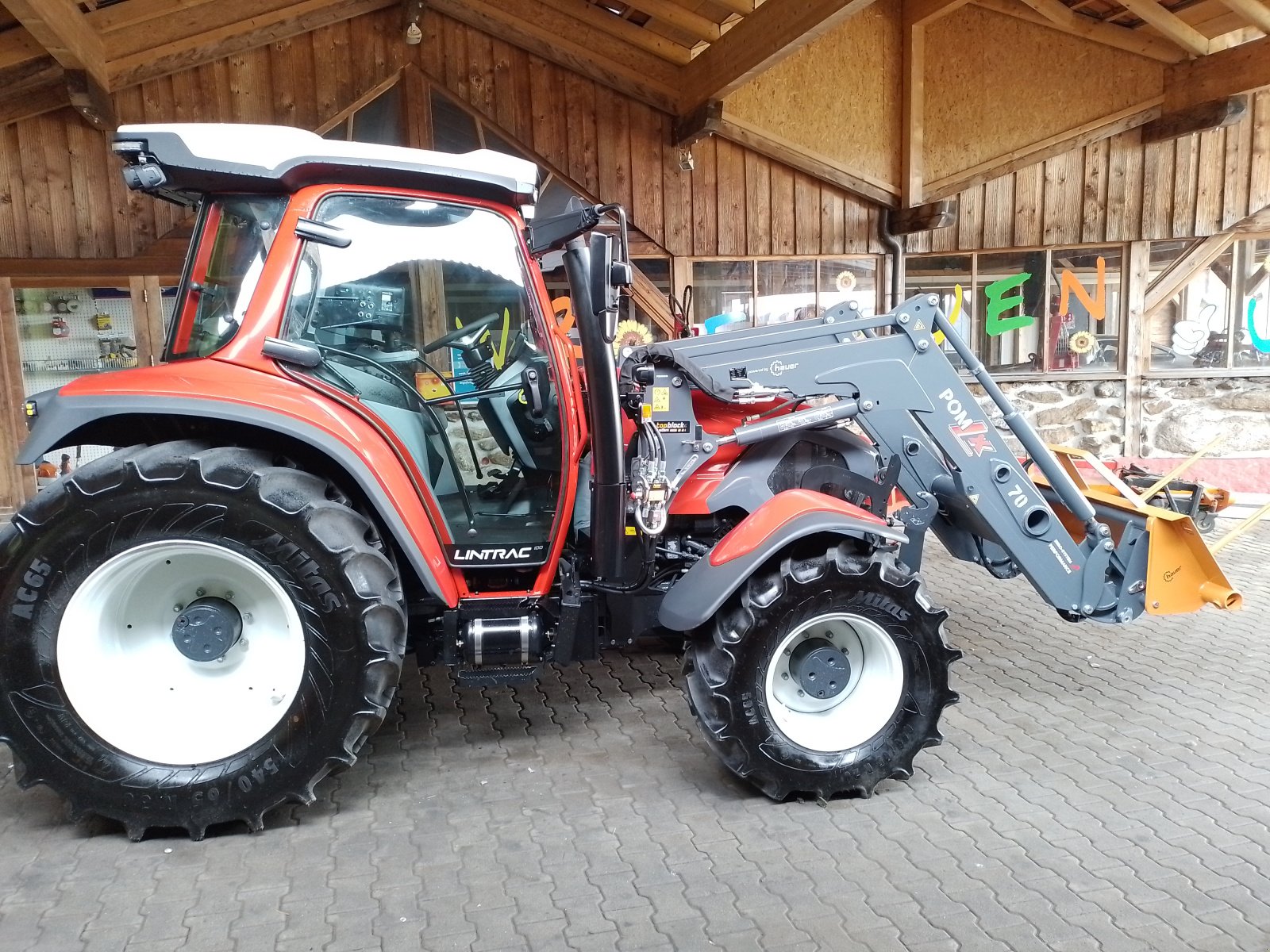 Traktor tip Lindner Lindner, Lintrac, 100, Traktor, Frontlader, Neumaschine in Bad Kötzting (Poză 3)