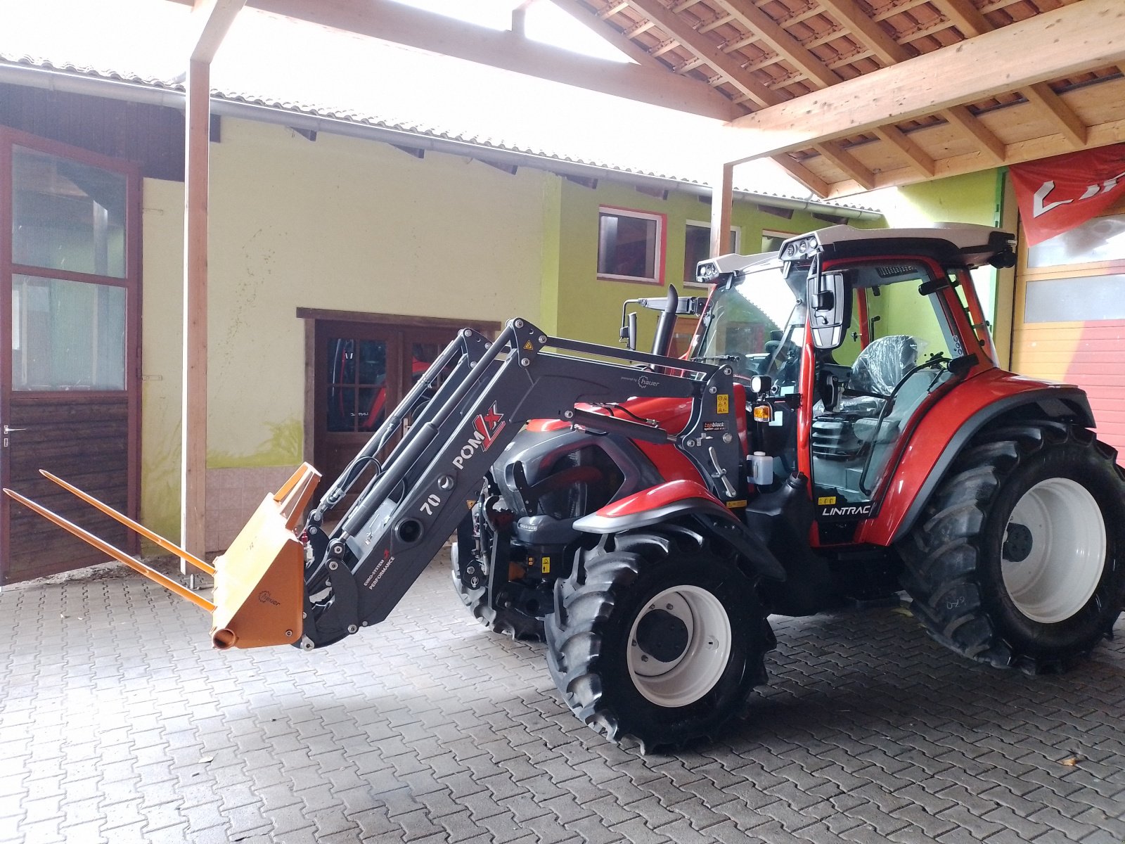 Traktor tip Lindner Lindner, Lintrac, 100, Traktor, Frontlader, Neumaschine in Bad Kötzting (Poză 9)