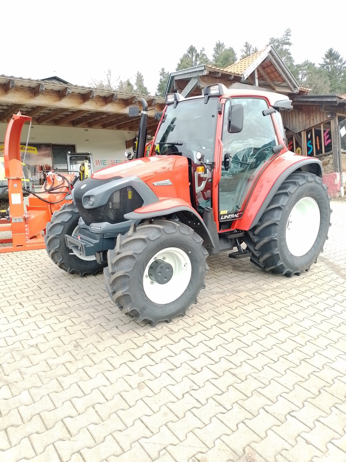 Traktor Türe ait Lindner Lindner, Lintrac, 75, LS, Neumaschine içinde Bad Kötzting (resim 1)