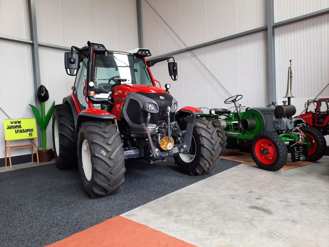 Traktor van het type Lindner Lintrac 100, Neumaschine in Noordwijkerhout (Foto 2)