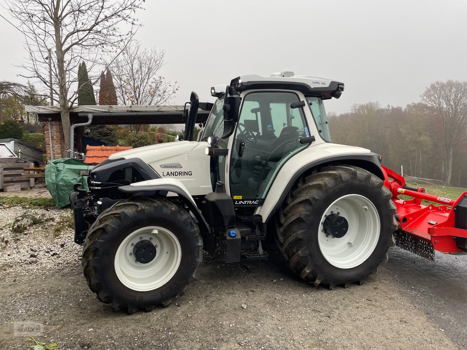 Traktor des Typs Lindner Lintrac 130 (Stufe 5) 4Rad-Lenkung, Gebrauchtmaschine in Burgkirchen (Bild 2)