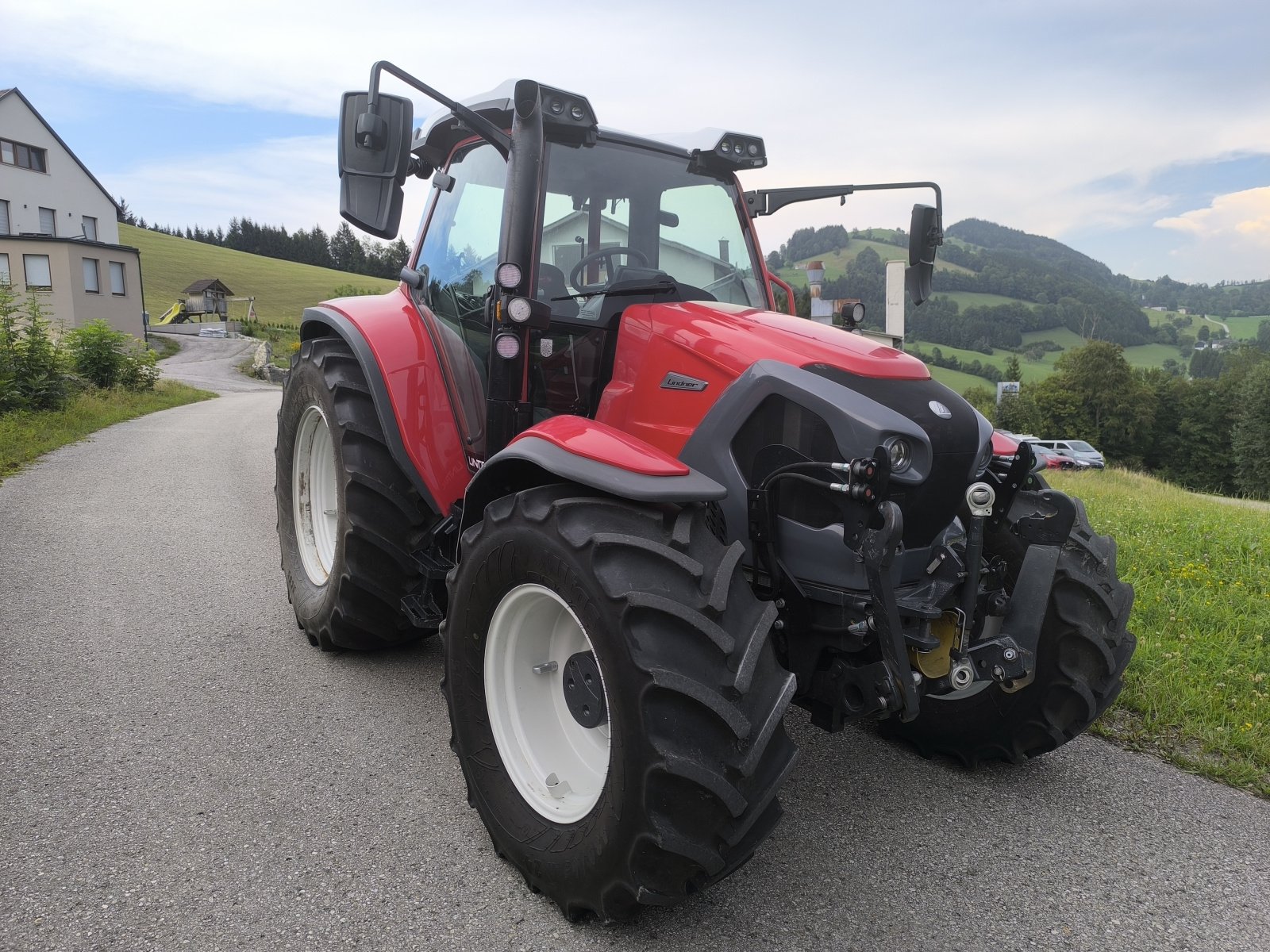 Traktor del tipo Lindner Lintrac 130, Gebrauchtmaschine In Ertl (Immagine 1)