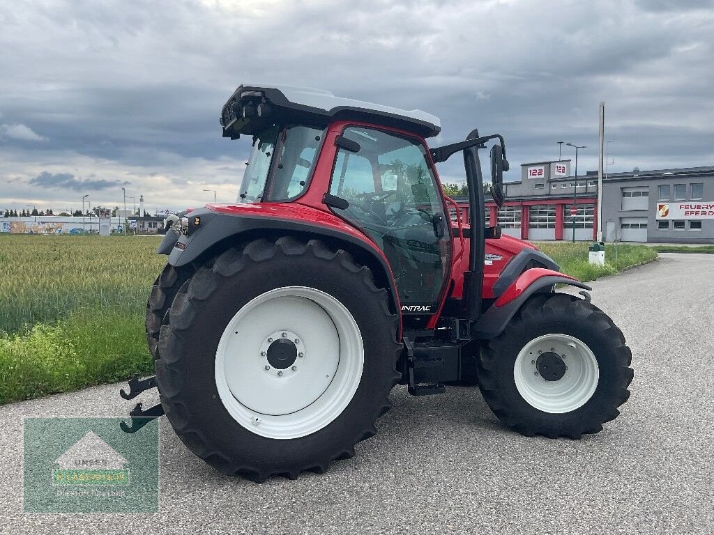 Traktor van het type Lindner Lintrac 130, Neumaschine in Eferding (Foto 9)