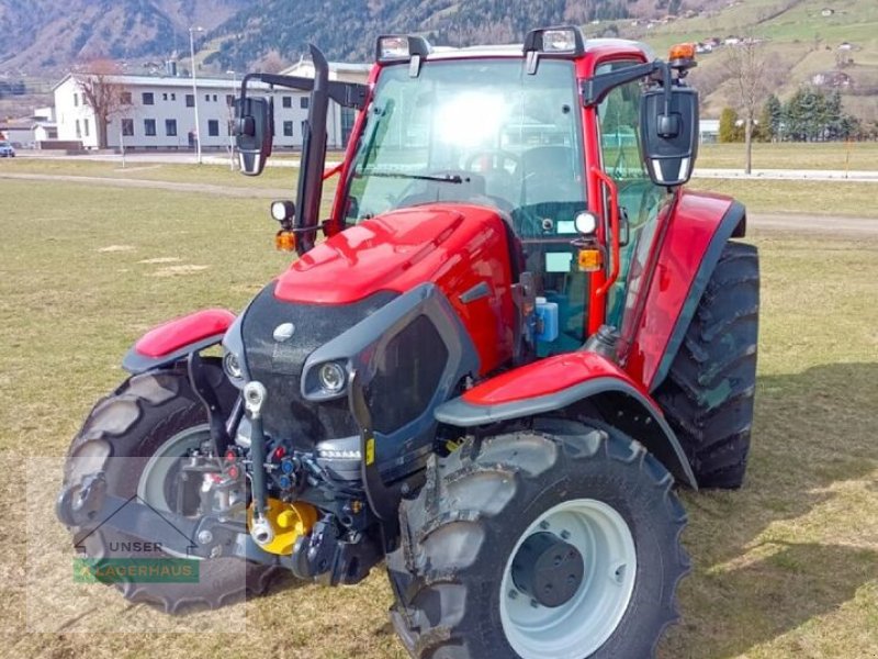 Traktor of the type Lindner Lintrac 80, Neumaschine in Lienz (Picture 1)