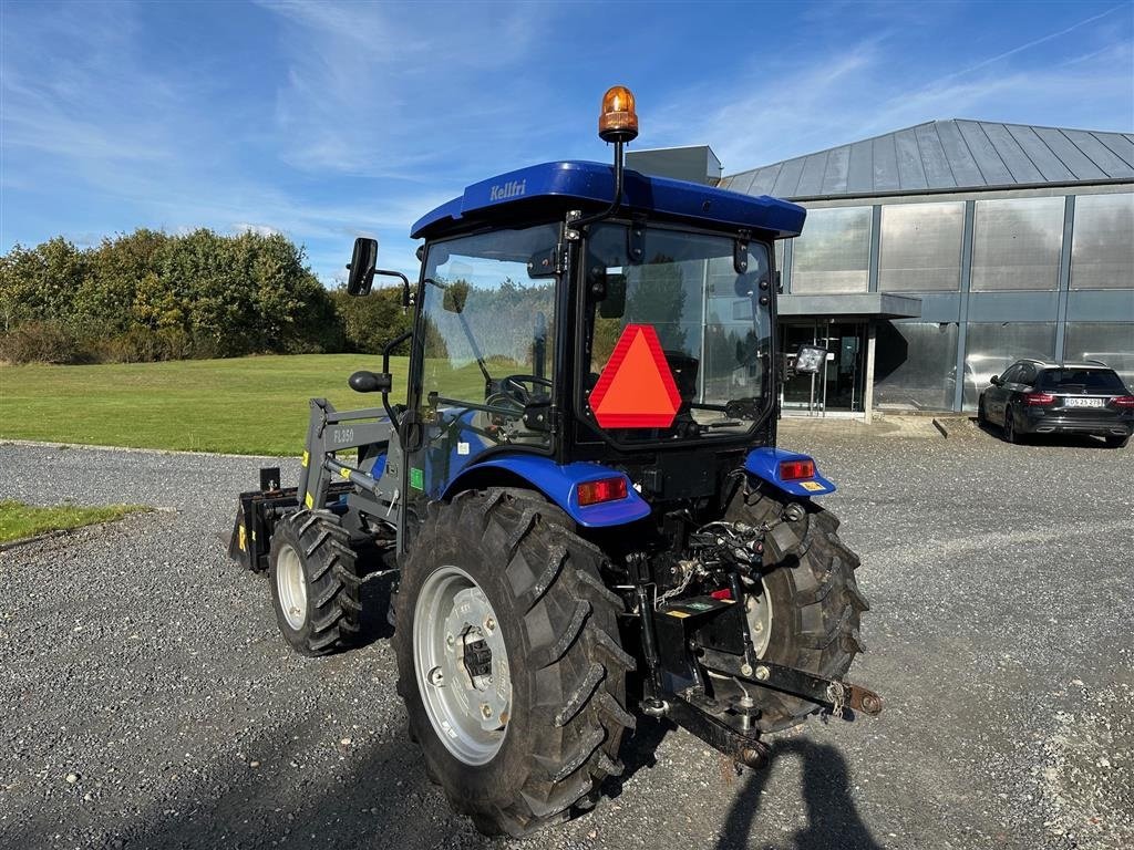 Traktor des Typs LOVOL M 354 Med Kabine og frontlæsser, Gebrauchtmaschine in Herning (Bild 4)