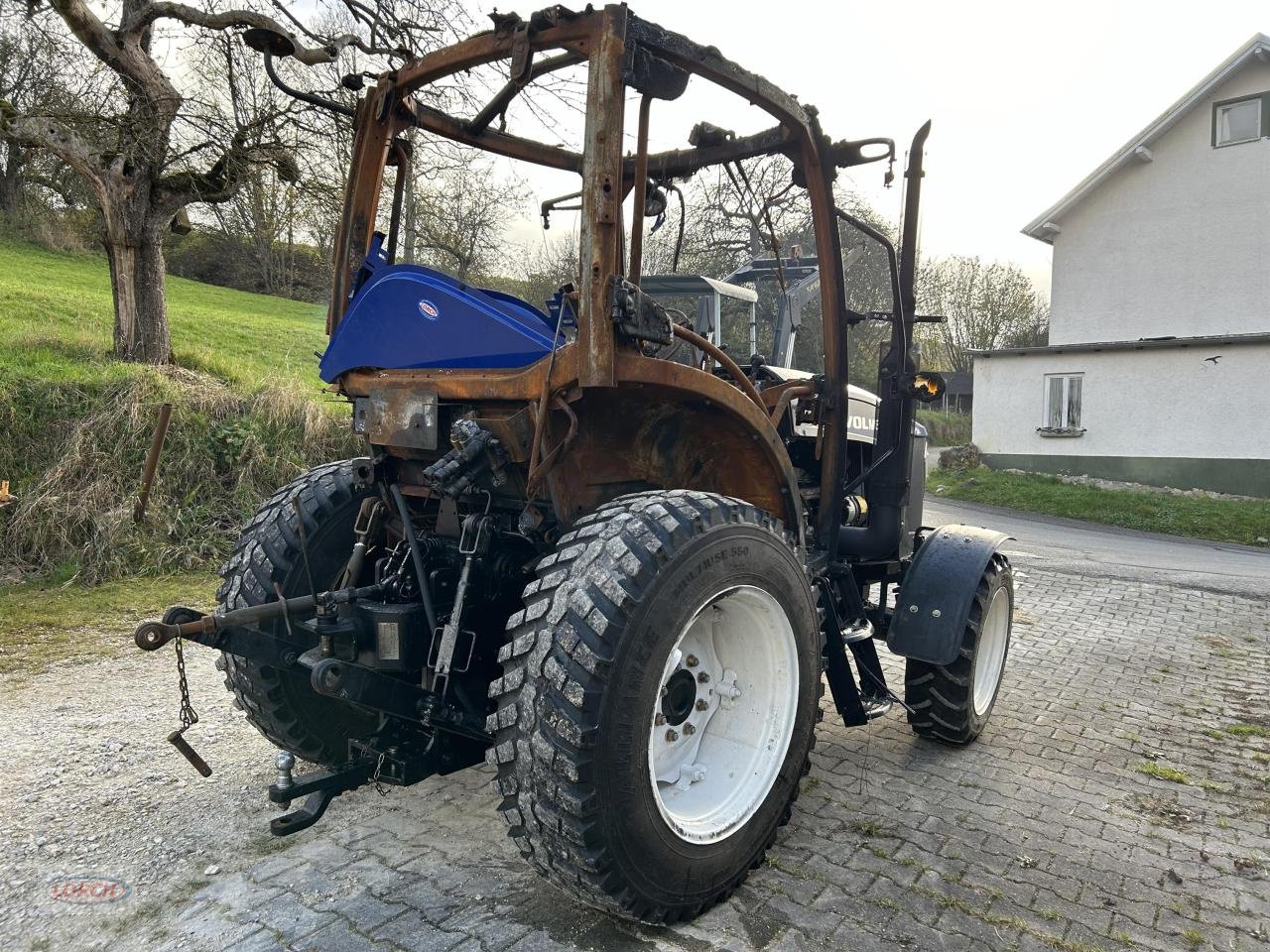 Traktor del tipo LOVOL M504 Allrad, Brandschlepper mit Papiere, Gebrauchtmaschine In Trochtelfingen (Immagine 3)