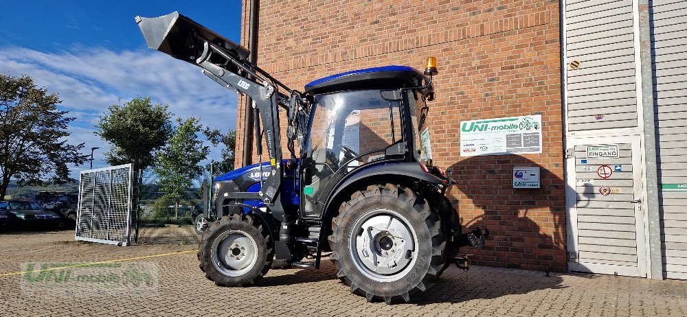 Traktor van het type LOVOL M554 mit 57 PS Kabine Frontlader, Neumaschine in Hörselberg-Hainich / OT Sättelstädt (Foto 2)