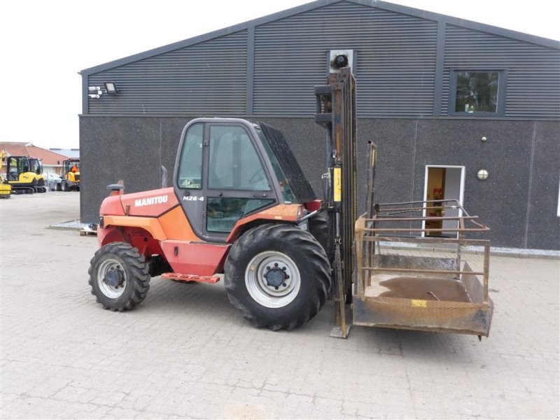 Traktor of the type Manitou M26-4, Gebrauchtmaschine in Nørresundby (Picture 1)