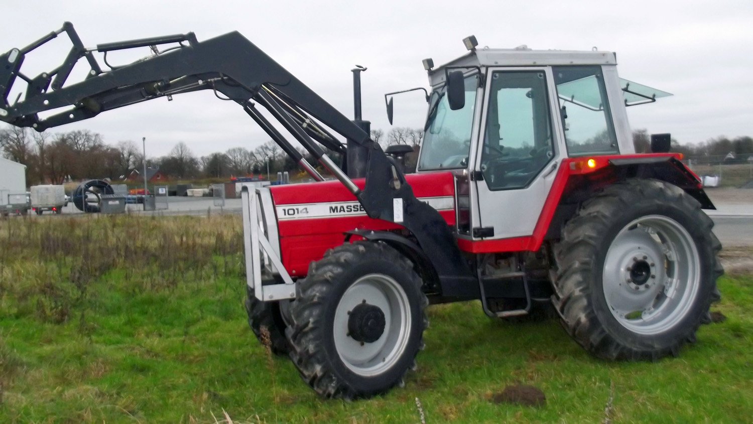 Traktor des Typs Massey Ferguson 1014+ Frontlader, Gebrauchtmaschine in Mittelsdorf (Bild 2)