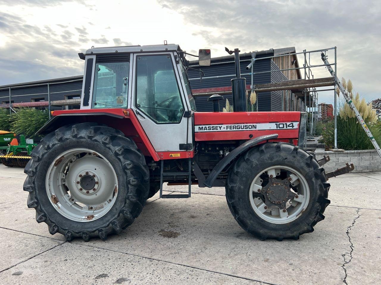 Traktor Türe ait Massey Ferguson 1014 Reparaturbedürftig, Gebrauchtmaschine içinde Prenzlau (resim 2)