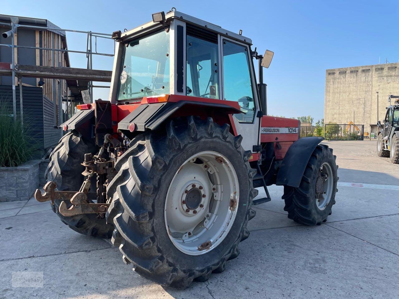 Traktor типа Massey Ferguson 1014 Reparaturbedürftig, Gebrauchtmaschine в Prenzlau (Фотография 2)