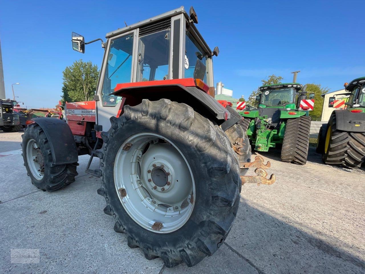 Traktor типа Massey Ferguson 1014 Reparaturbedürftig, Gebrauchtmaschine в Prenzlau (Фотография 3)