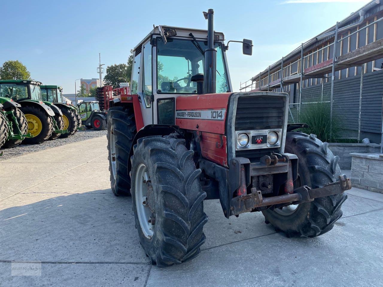 Traktor типа Massey Ferguson 1014 Reparaturbedürftig, Gebrauchtmaschine в Prenzlau (Фотография 8)